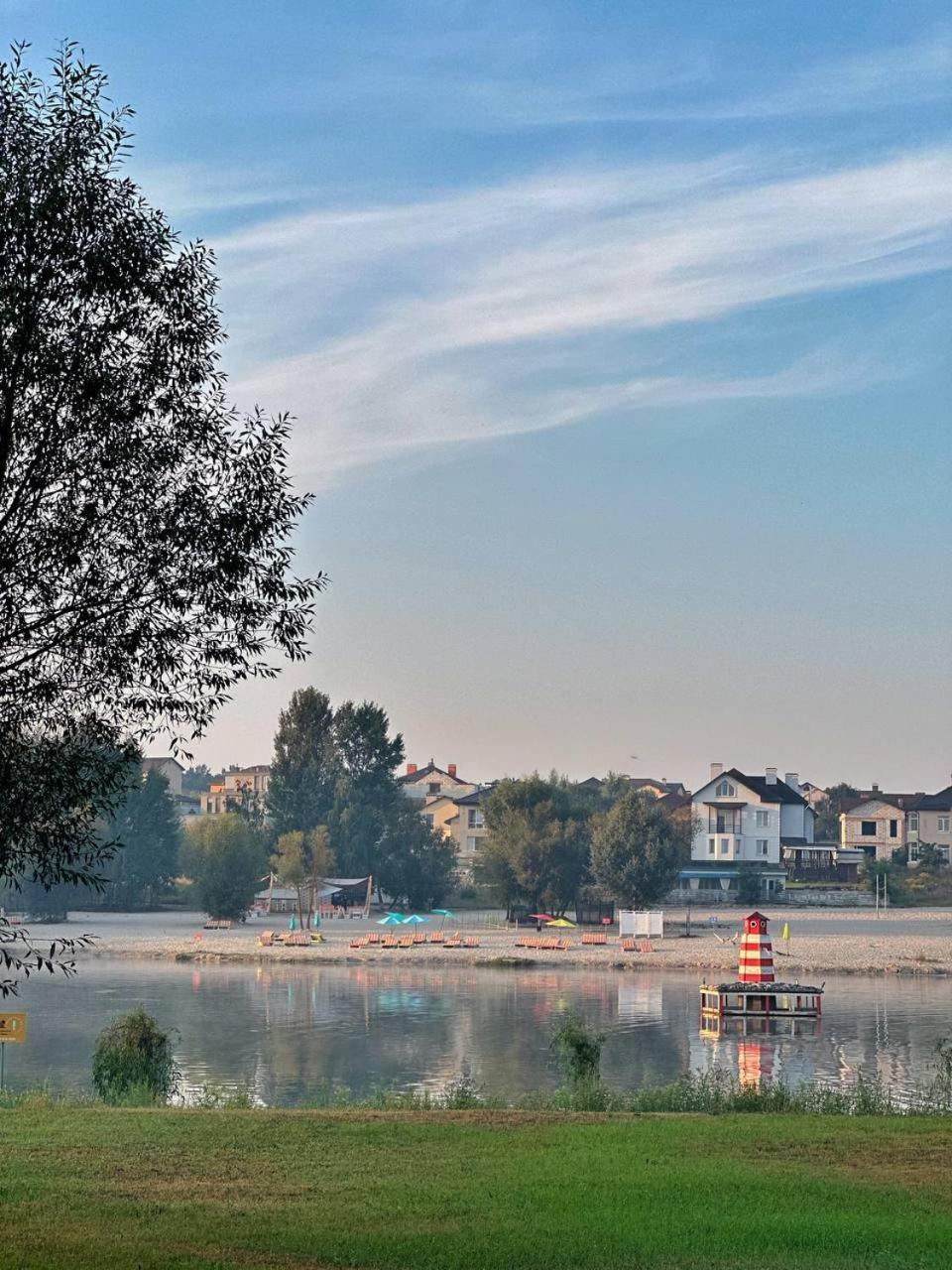 Sherwood Lake Hotel Berezovka  外观 照片